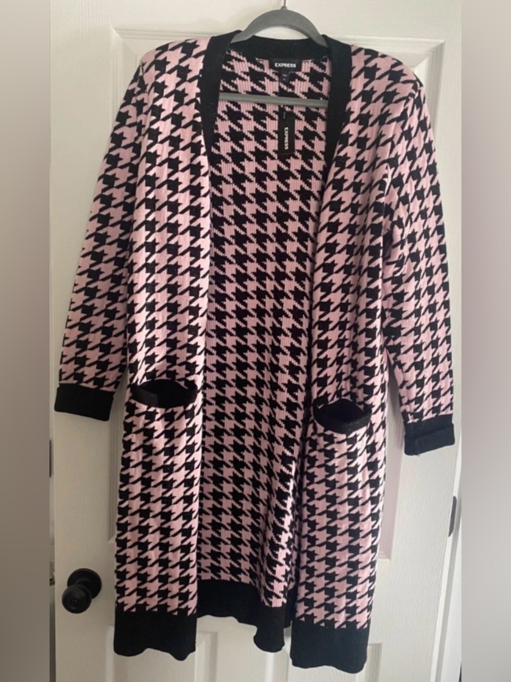 Express Womens Long Open Front Cardigan Sweater Size XL Black Pink Houndstooth